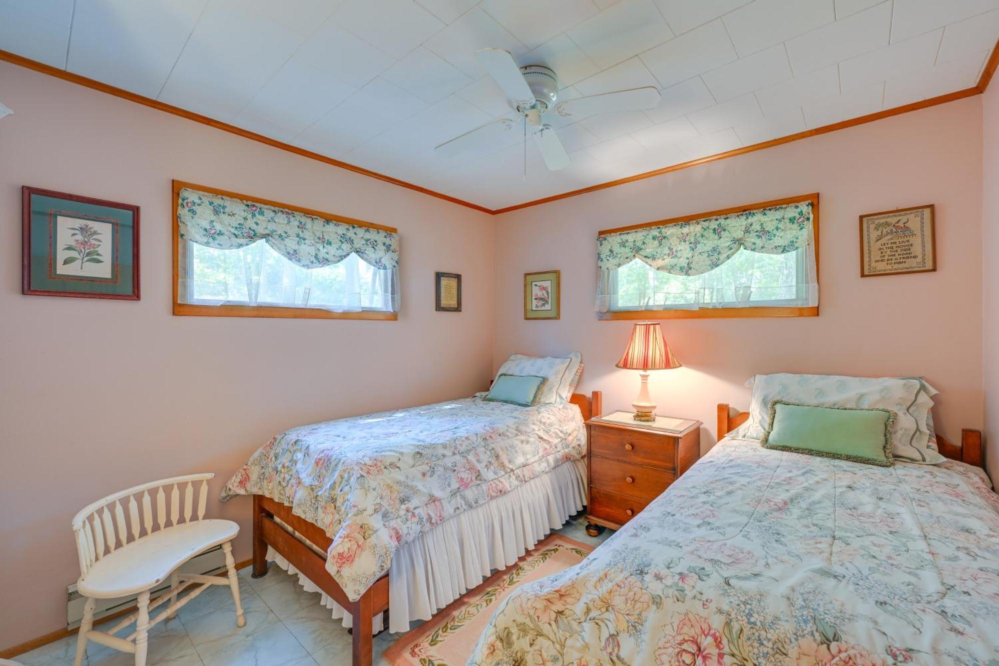 Home In Long Island Wine Country - Walk To Beach! Cutchogue Exterior photo